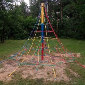 Piramida linowa, wys. 3,2 m
